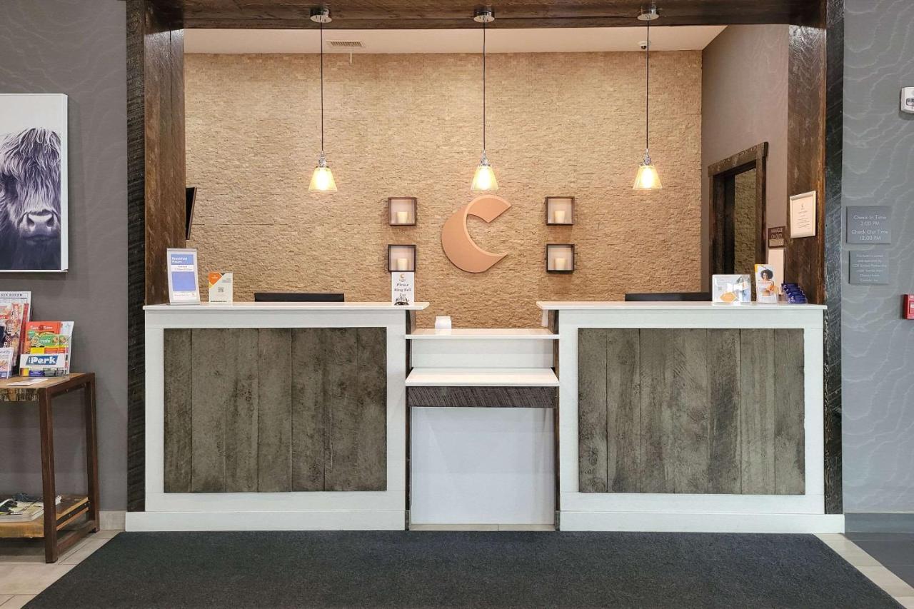 Comfort Inn & Suites North Battleford Kültér fotó