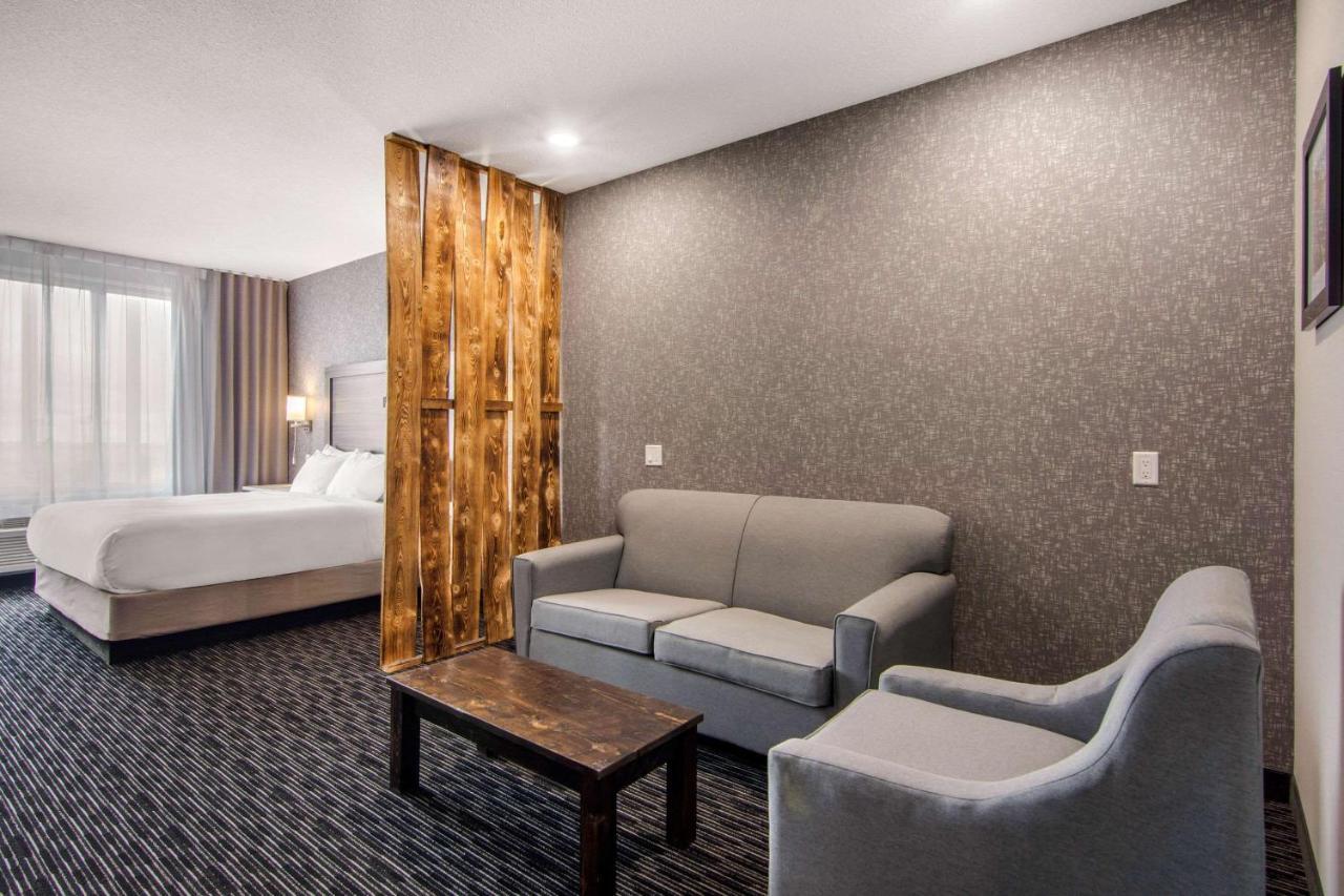 Comfort Inn & Suites North Battleford Kültér fotó