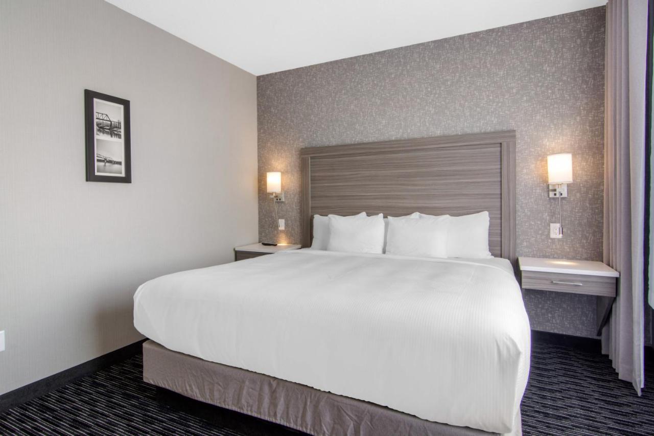 Comfort Inn & Suites North Battleford Kültér fotó