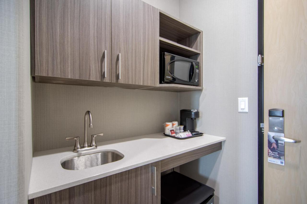 Comfort Inn & Suites North Battleford Kültér fotó