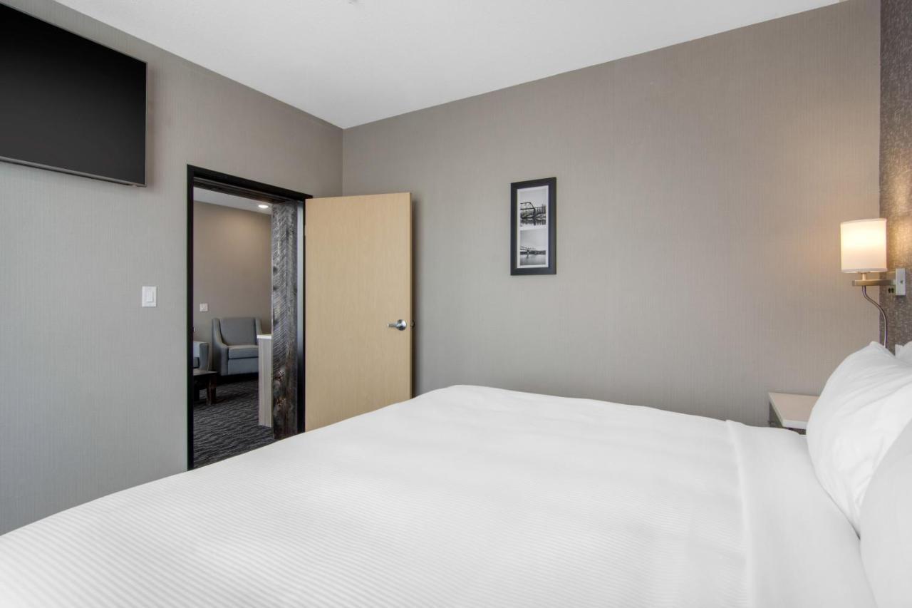 Comfort Inn & Suites North Battleford Kültér fotó
