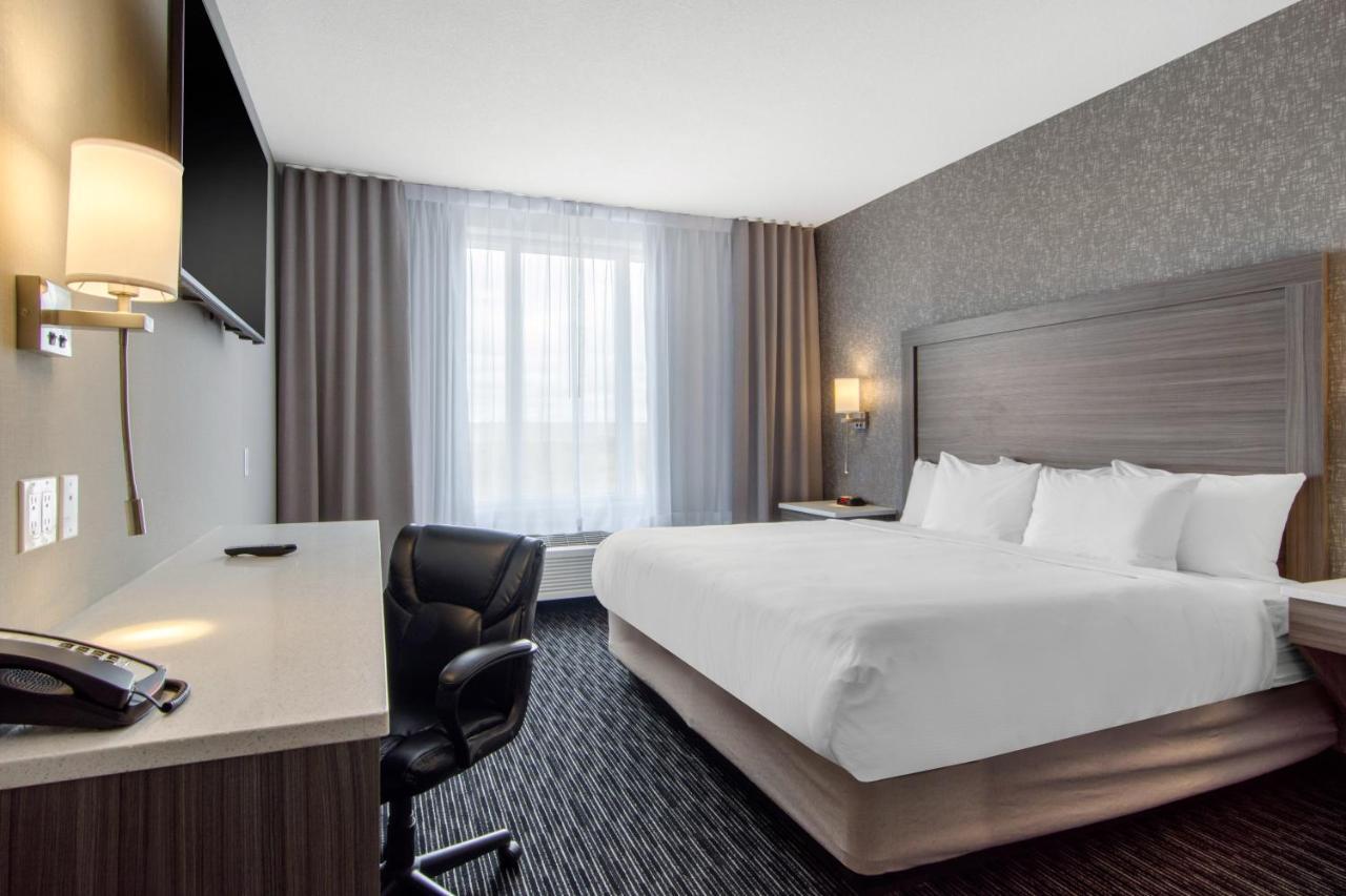 Comfort Inn & Suites North Battleford Kültér fotó