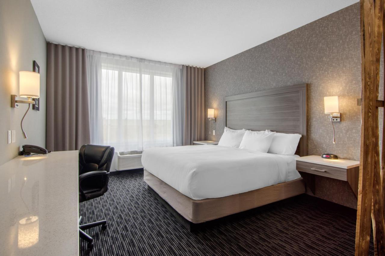 Comfort Inn & Suites North Battleford Kültér fotó