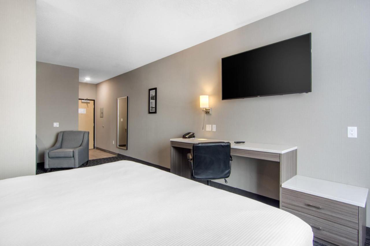 Comfort Inn & Suites North Battleford Kültér fotó